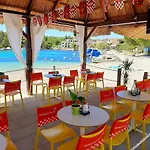 דירה Holiday Beach House *