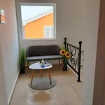 דירה Holiday Beach House *
