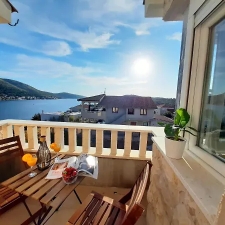 Holiday Beach House Apartament