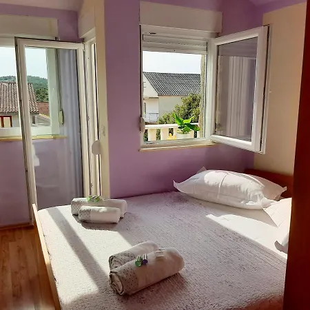 Holiday Beach House Apartament