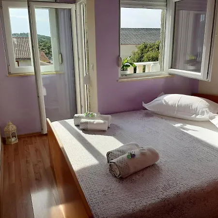 Holiday Beach House Grebaštica