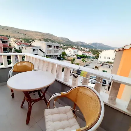 Apartament Holiday Beach House *